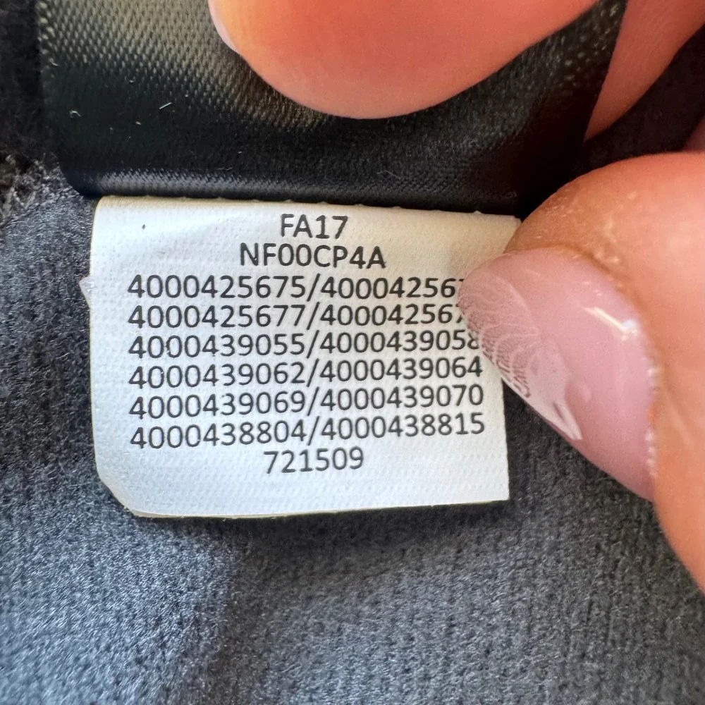 The North Face Gray Quarter Zip Pullover USA Flag Patch Essential | Size M